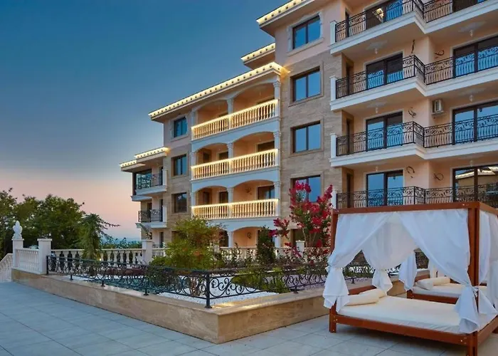 Апартамент Purple Rose Valencia Gardens Несебър