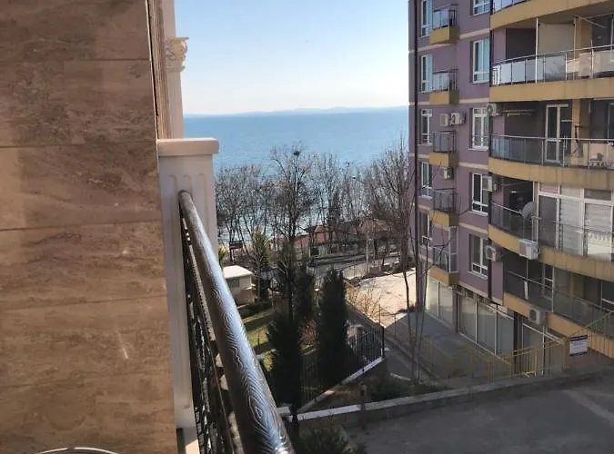 Purple Rose Valencia Gardens Апартамент Несебър