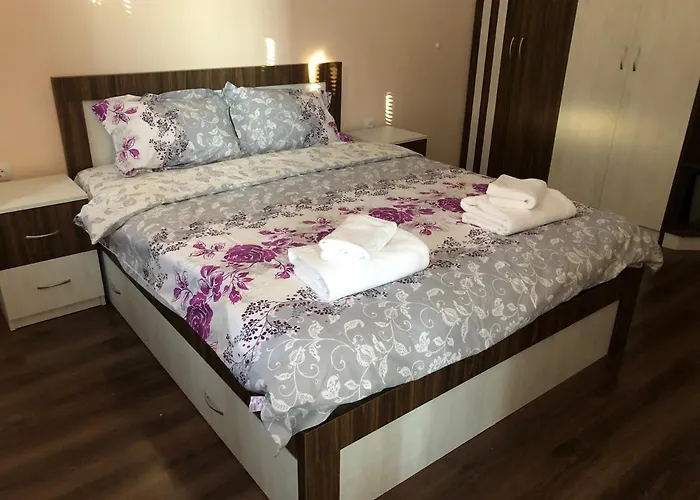 Apartment Purple Rose Valencia Gardens *